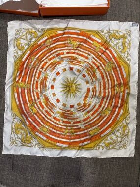 Hermès Astrologie Dies et Hore Gavroche  16x16 silk scarf